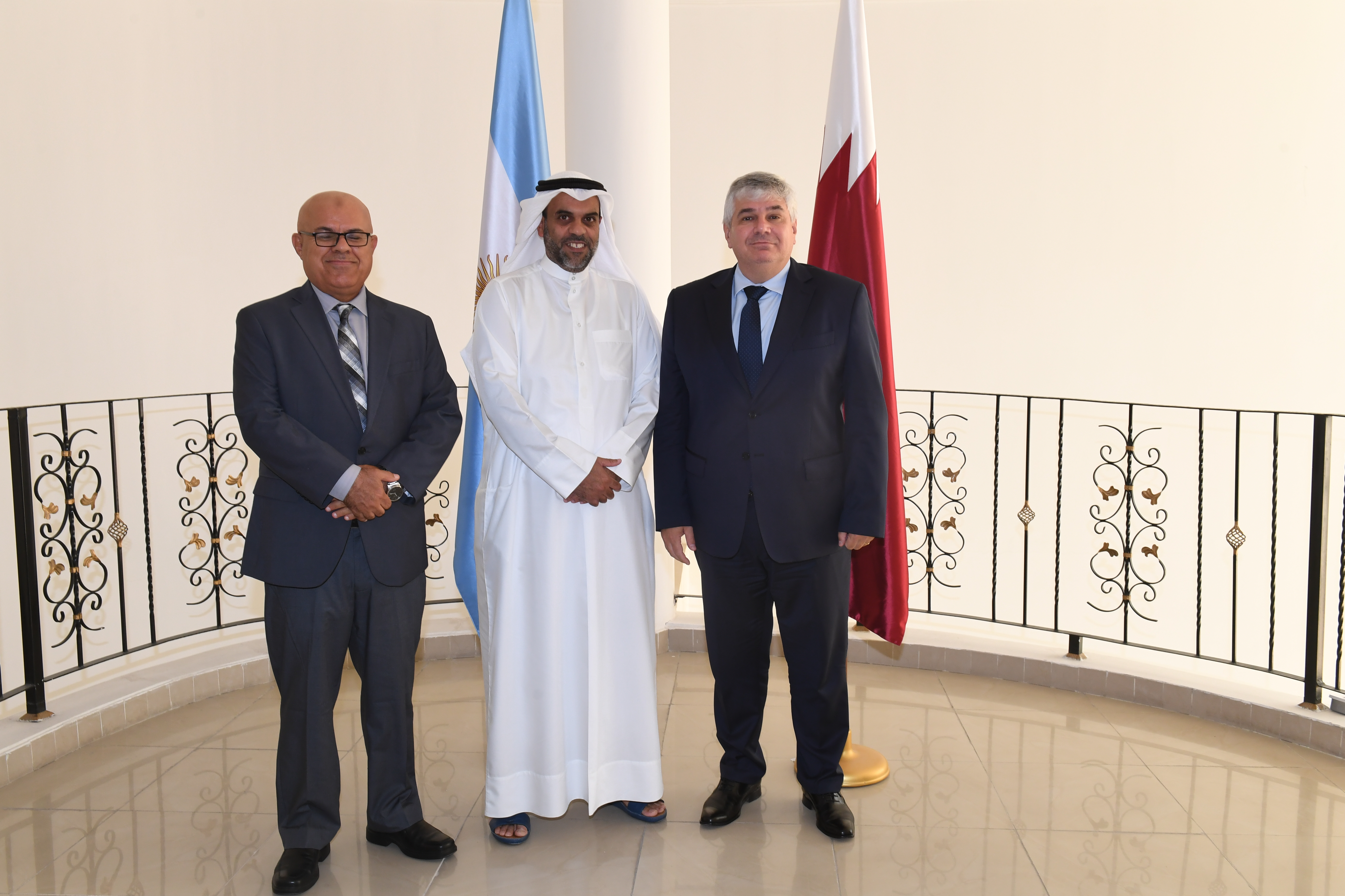 وفد من اللجنة القطرية لتحالف الحضارات يلتقي بسعادة سفير جمهورية الأرجنتين لدولة قطر